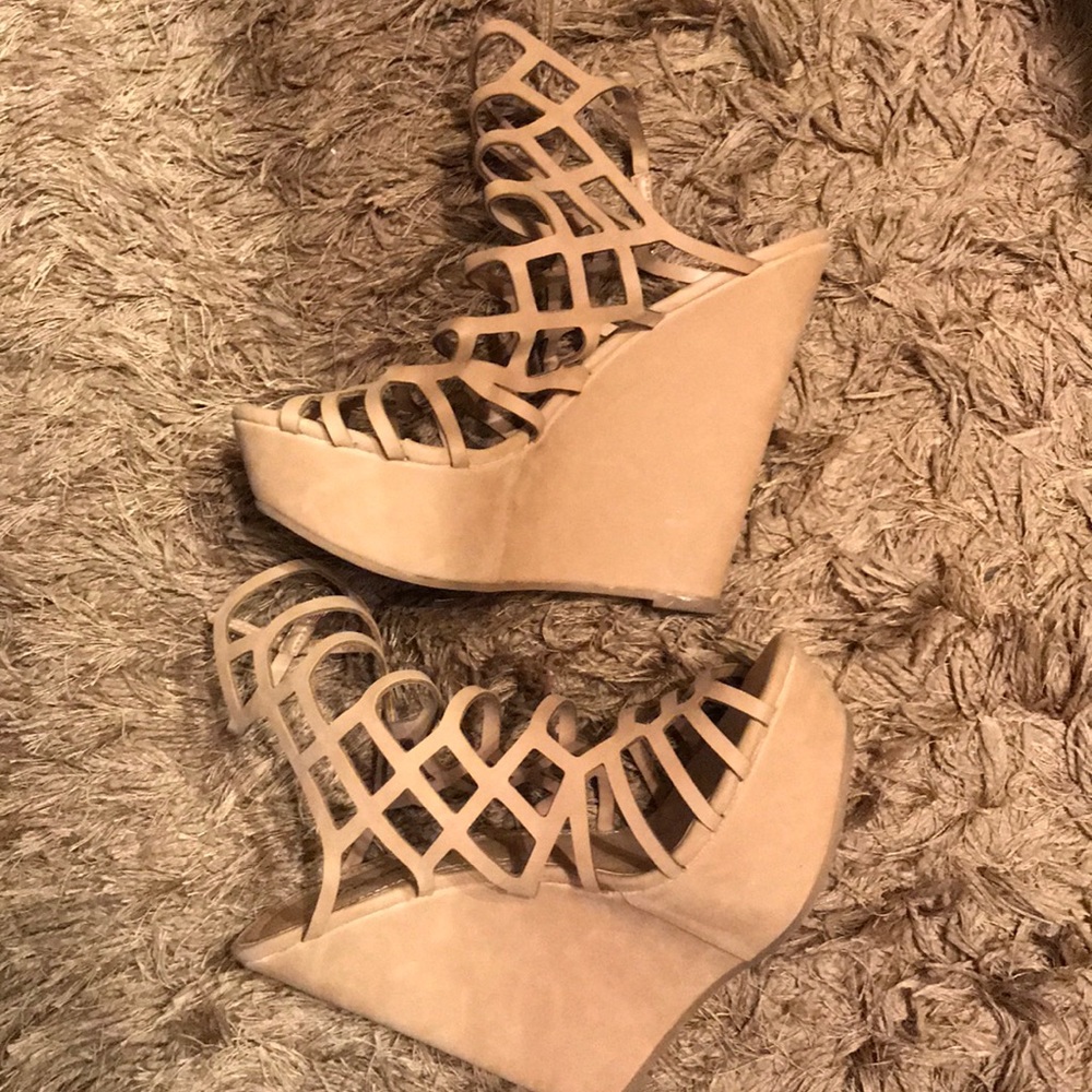 Tan wedges